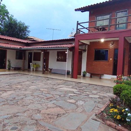 Pousada Central Santana Do Riacho Exterior foto
