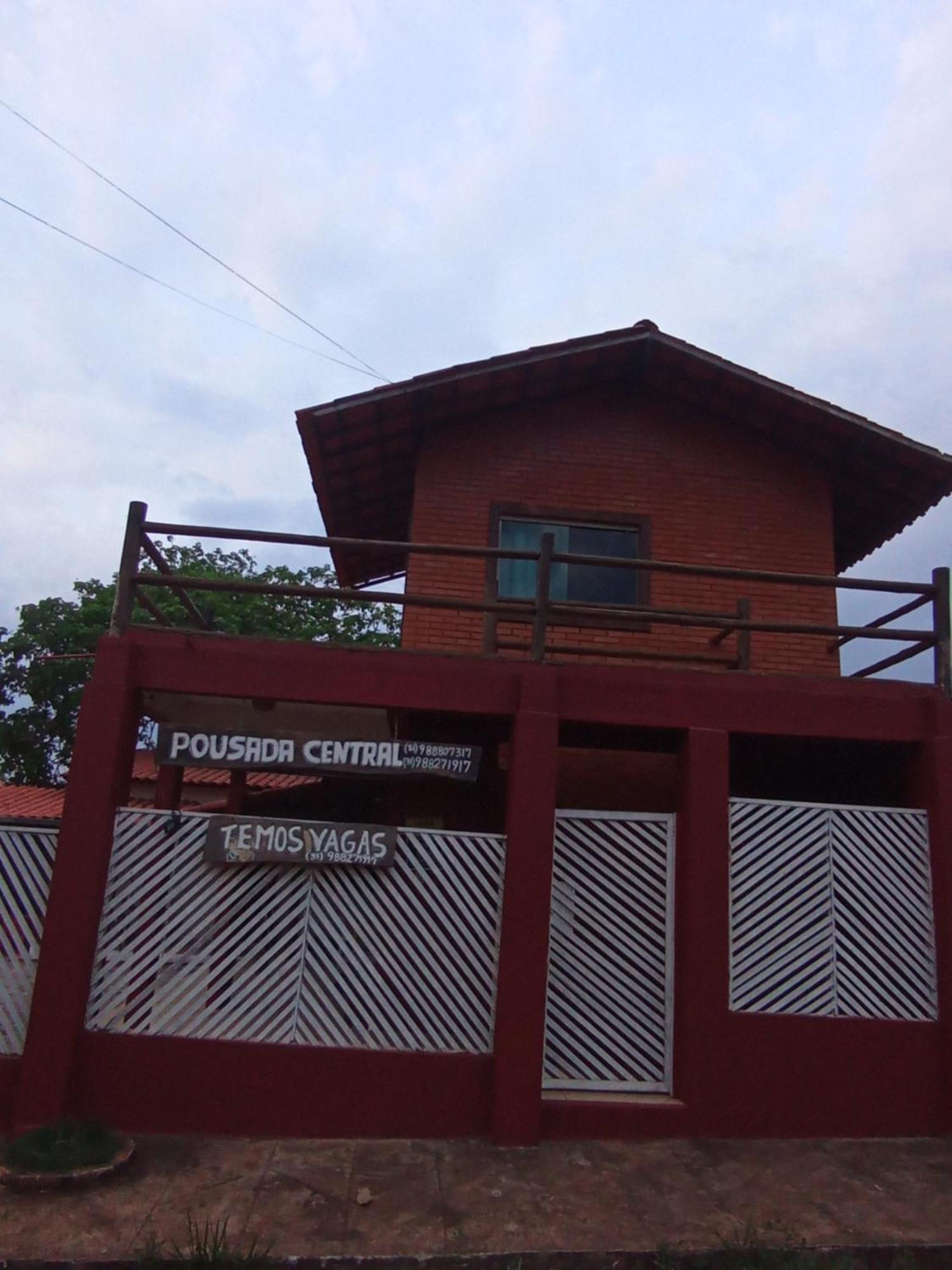 Pousada Central Santana Do Riacho Exterior foto